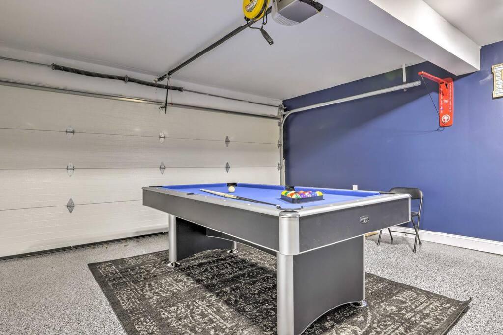 New! Updated Mystic Home W/ Sauna, Hot Tub & Deck المظهر الخارجي الصورة
