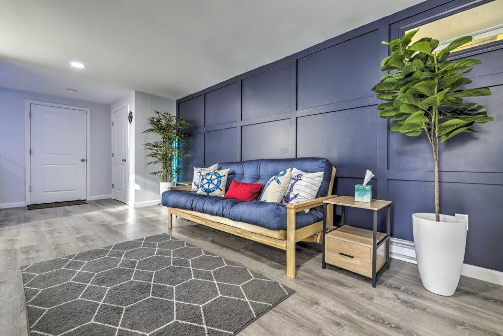 New! Updated Mystic Home W/ Sauna, Hot Tub & Deck المظهر الخارجي الصورة